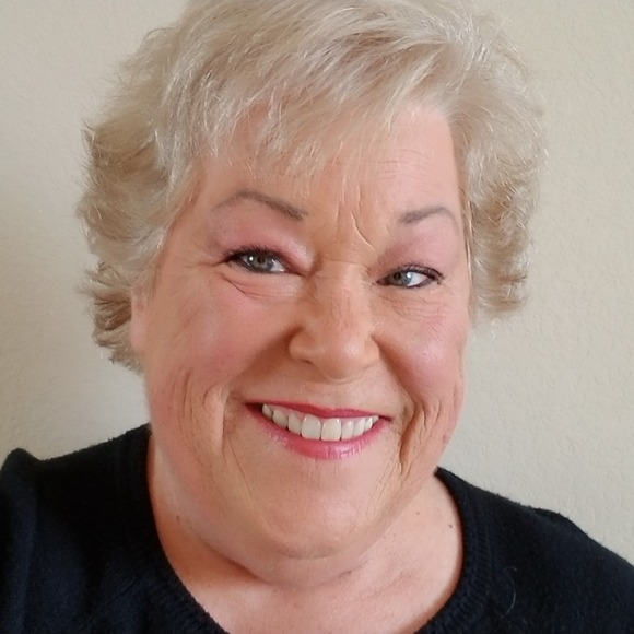 Meet your Posher, Tina - Picture 1 of 1
